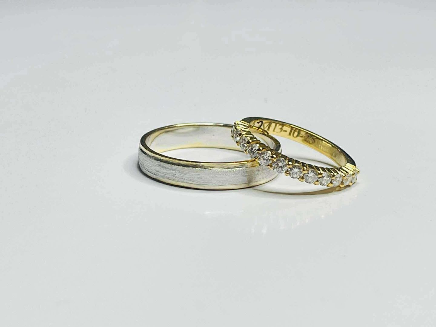 Ring with stones