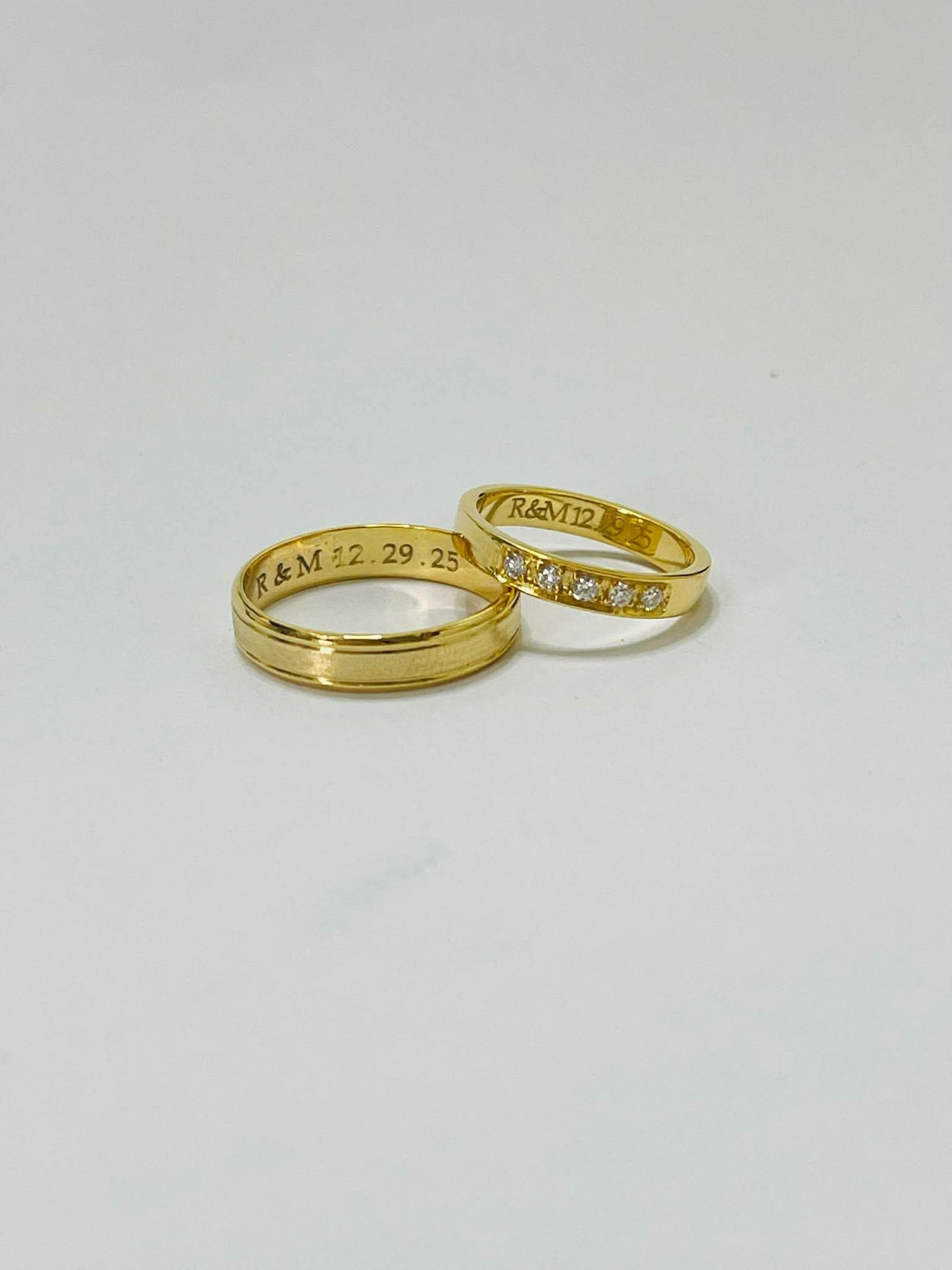 Gold ring set