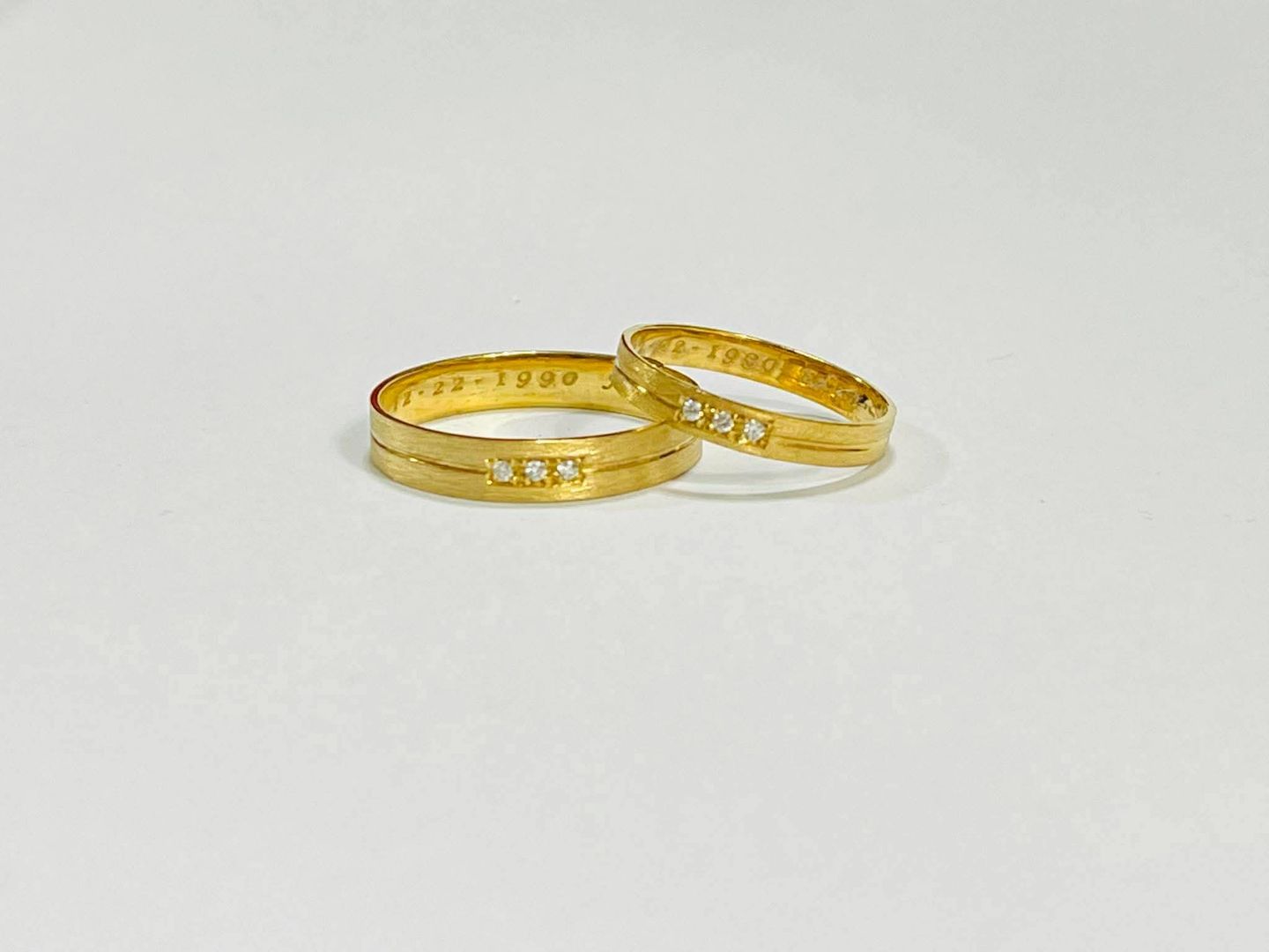 Wide gold bands
