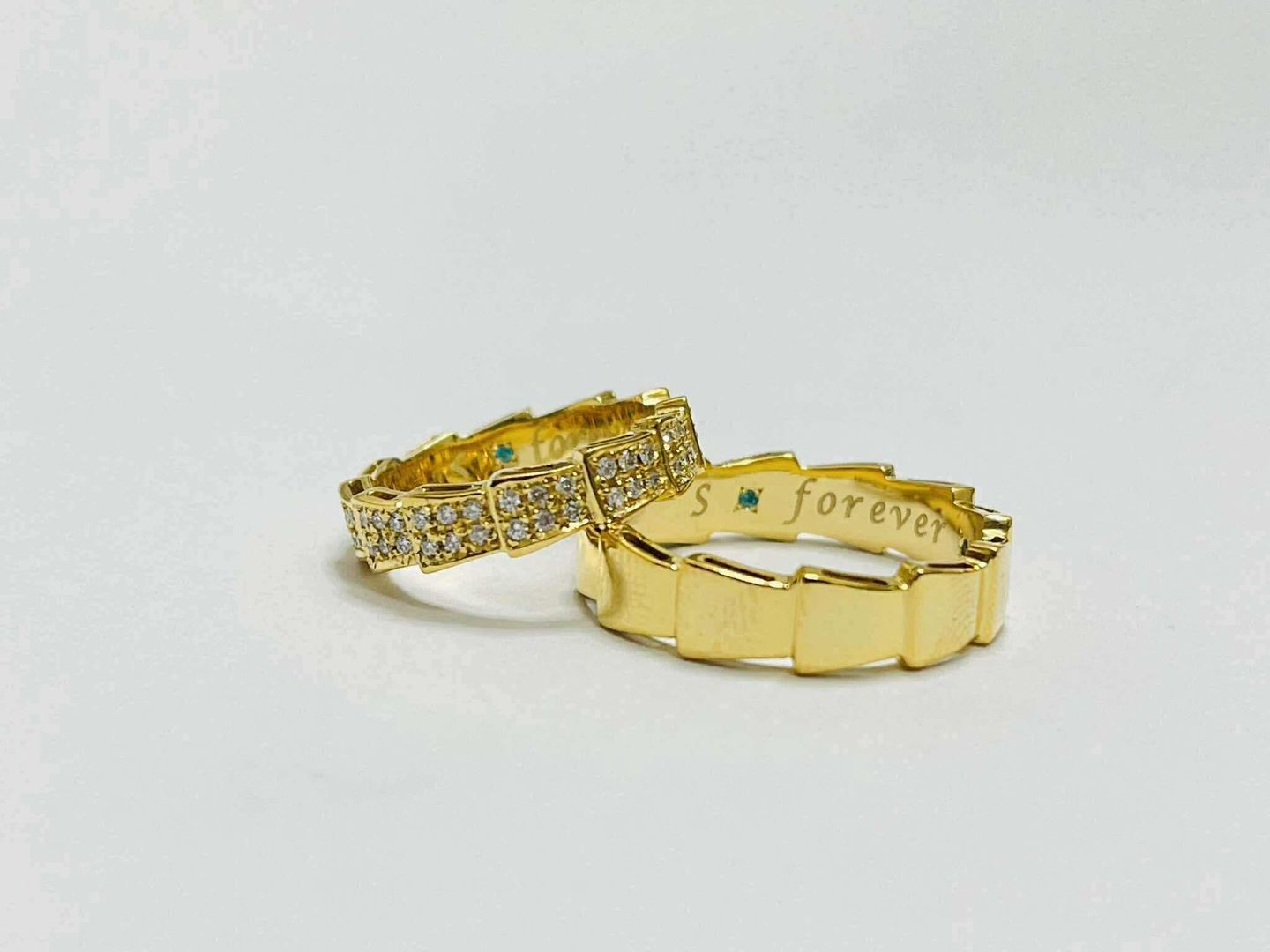 Gold bands
